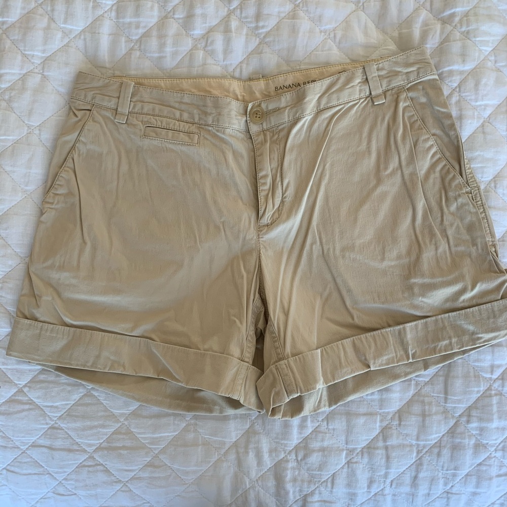 Banana Republic Khaki Shorts